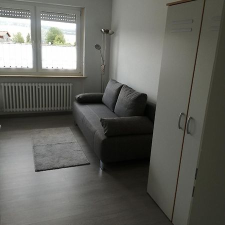 Ruhige Ferienwohnung Am Waldrand. Wildflecken ภายนอก รูปภาพ